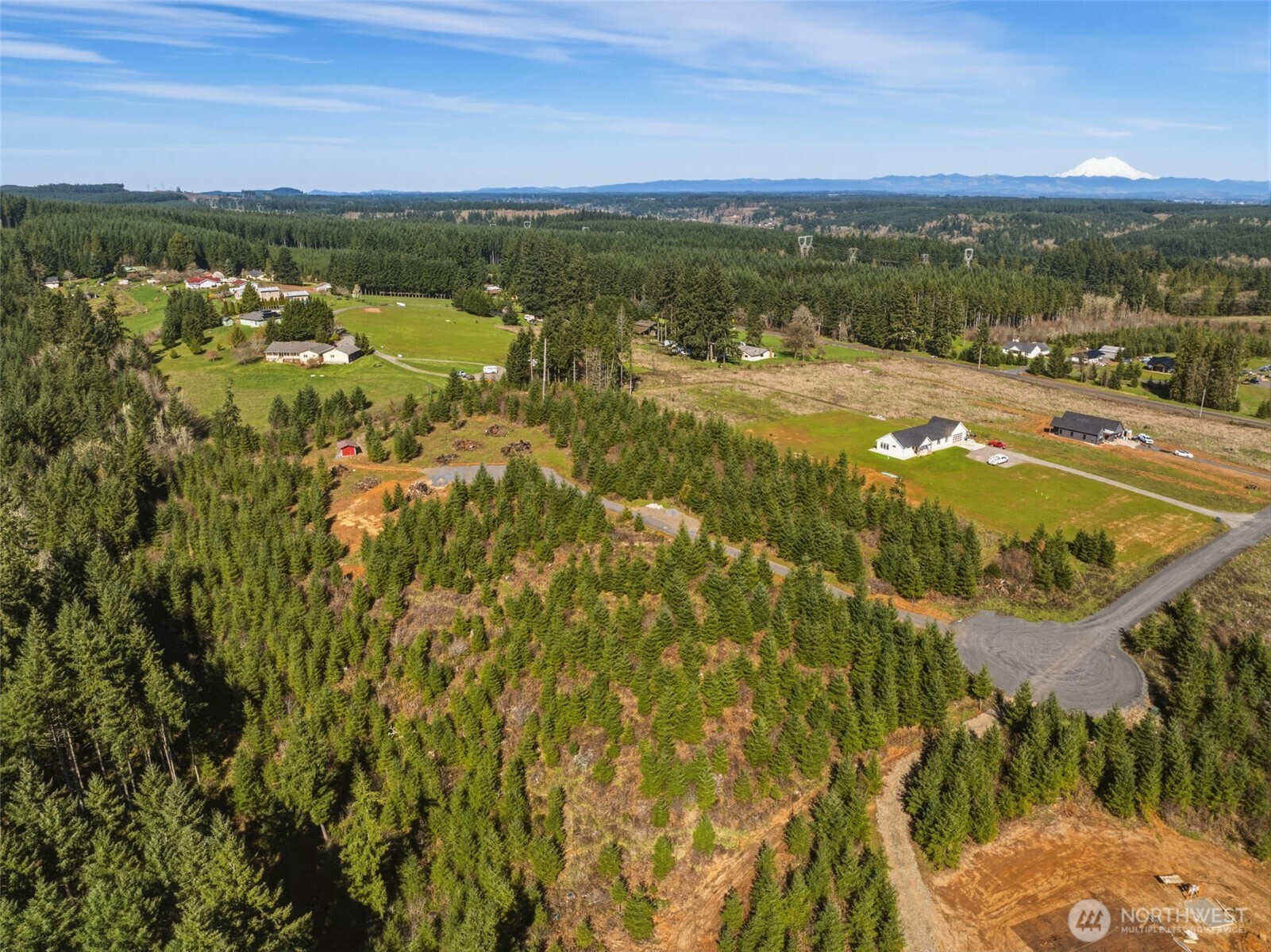 128 Brim Ridge Lane Winlock, WA 98596 - Photo 7 of 11 a view of a city with an ocean