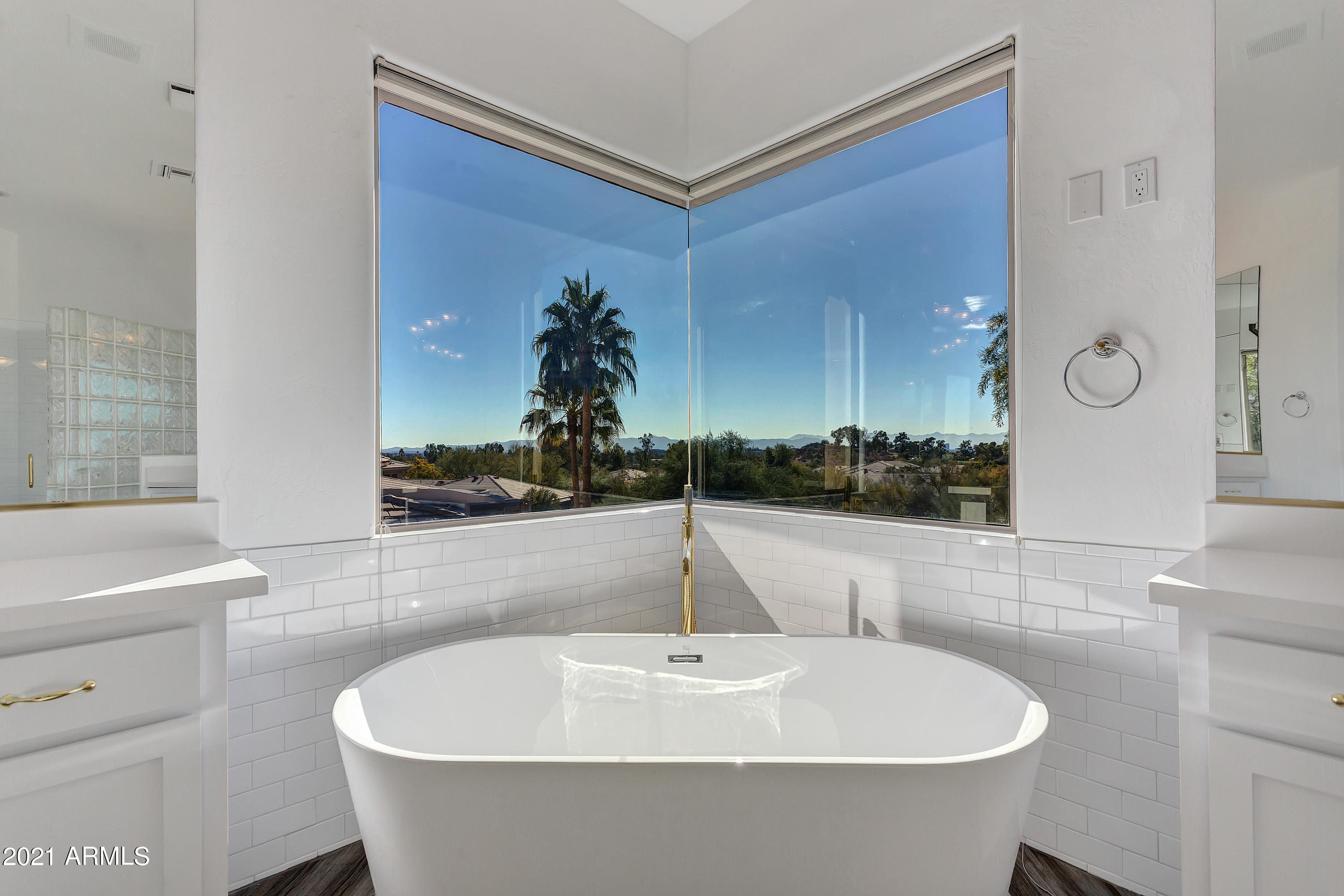 6530 North 29th Street Phoenix, AZ 85016 - Photo 5 of 60 Master Bathroom