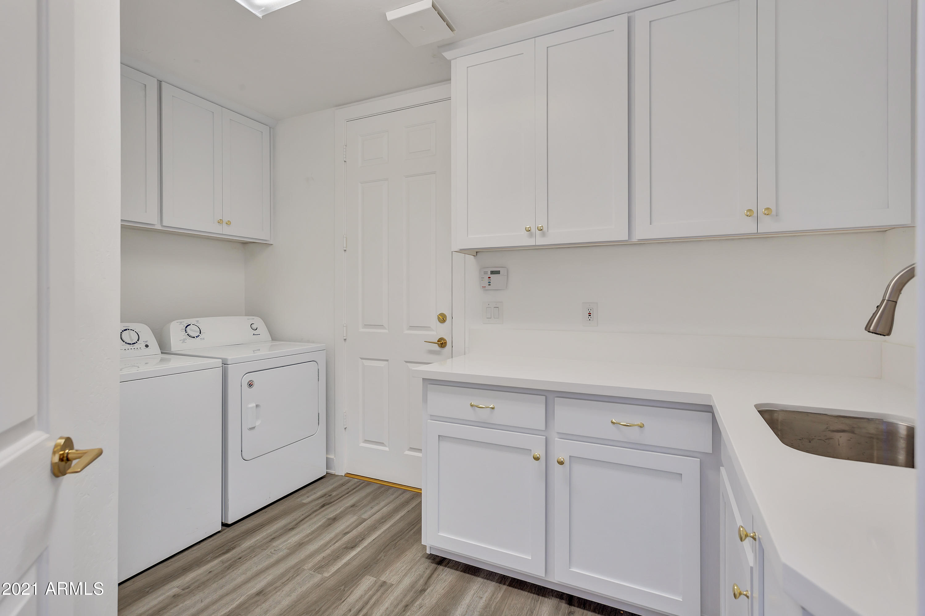 6530 North 29th Street Phoenix, AZ 85016 - Photo 54 of 60 Laundry Room