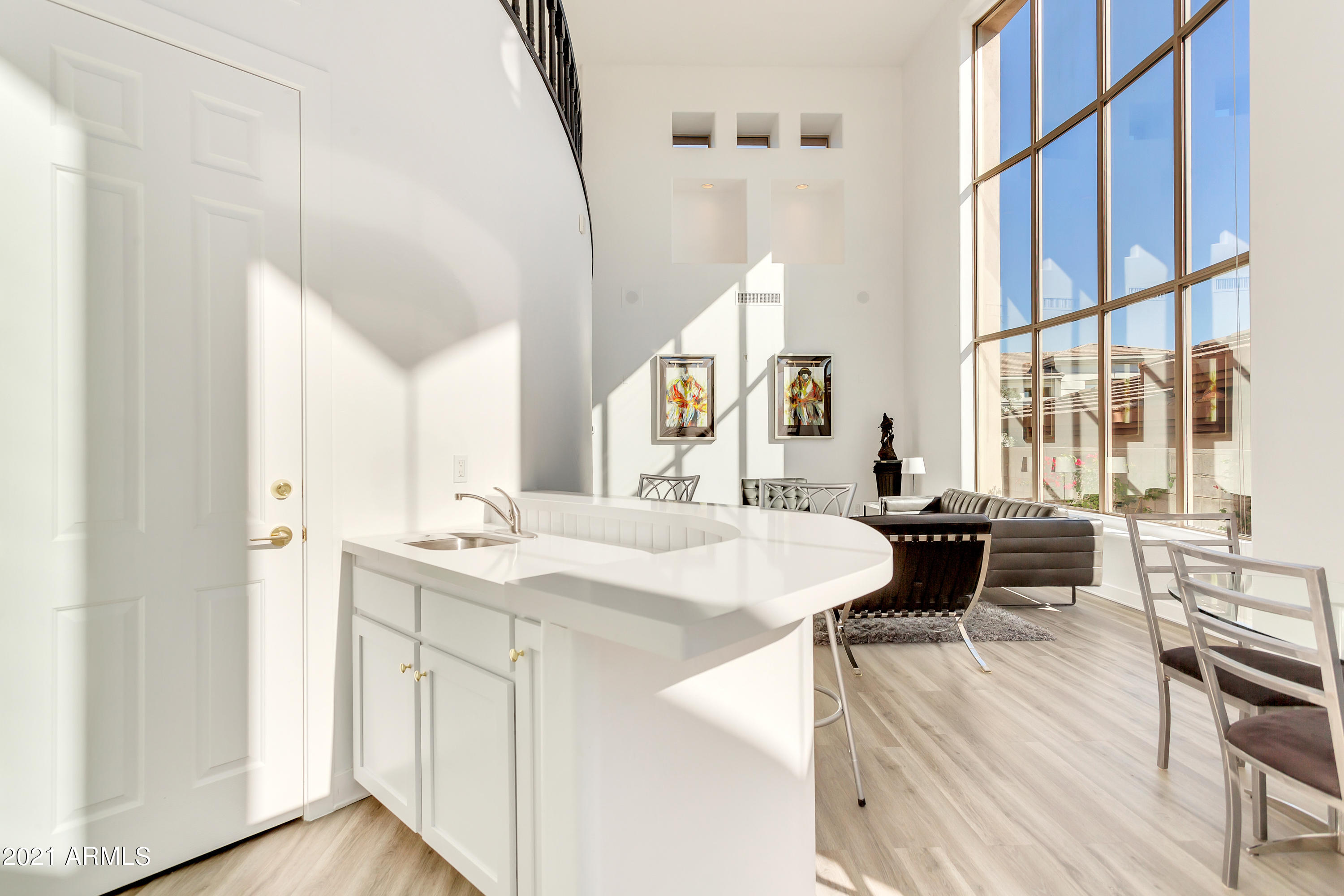 6530 North 29th Street Phoenix, AZ 85016 - Photo 6 of 60 Wet Bar