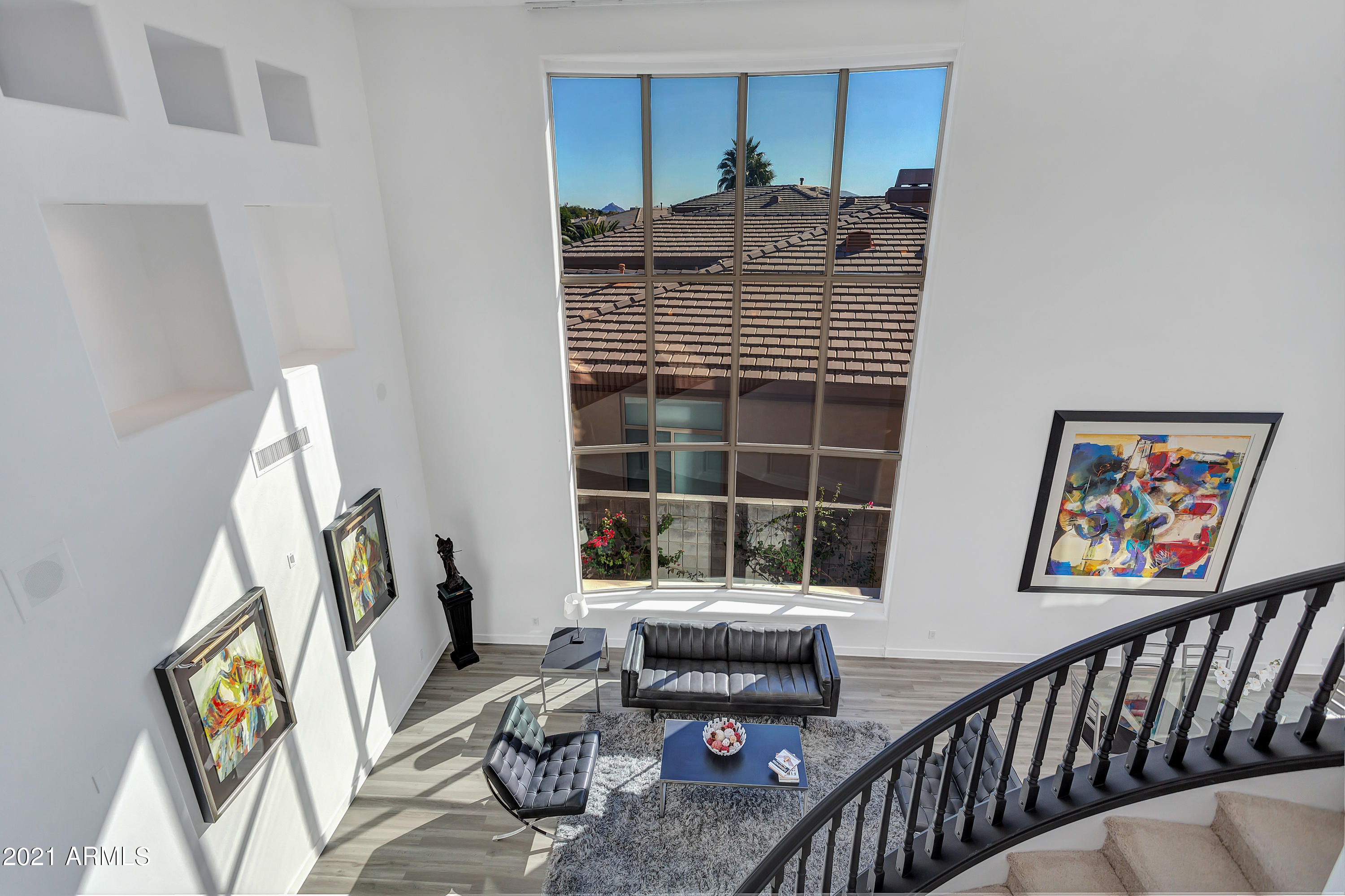 6530 North 29th Street Phoenix, AZ 85016 - Photo 10 of 60 Living Room