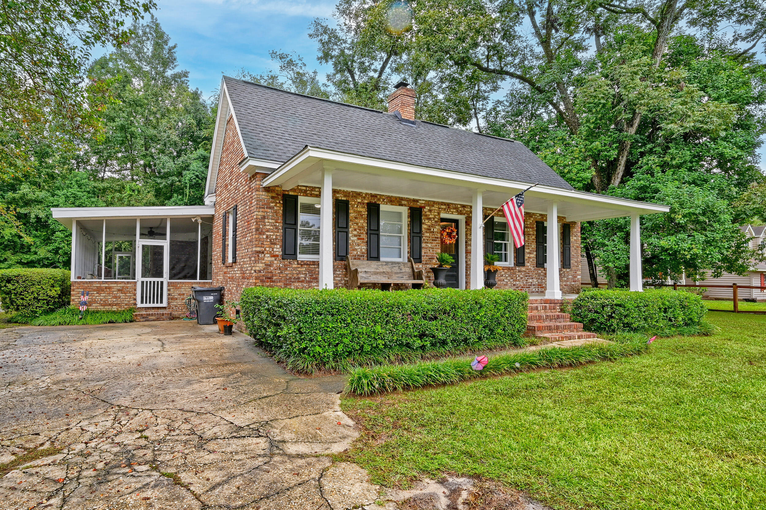 633 Gahagan Road Summerville, SC 29485 - Photo 12 of 41 DSC_1713-HDR(5)