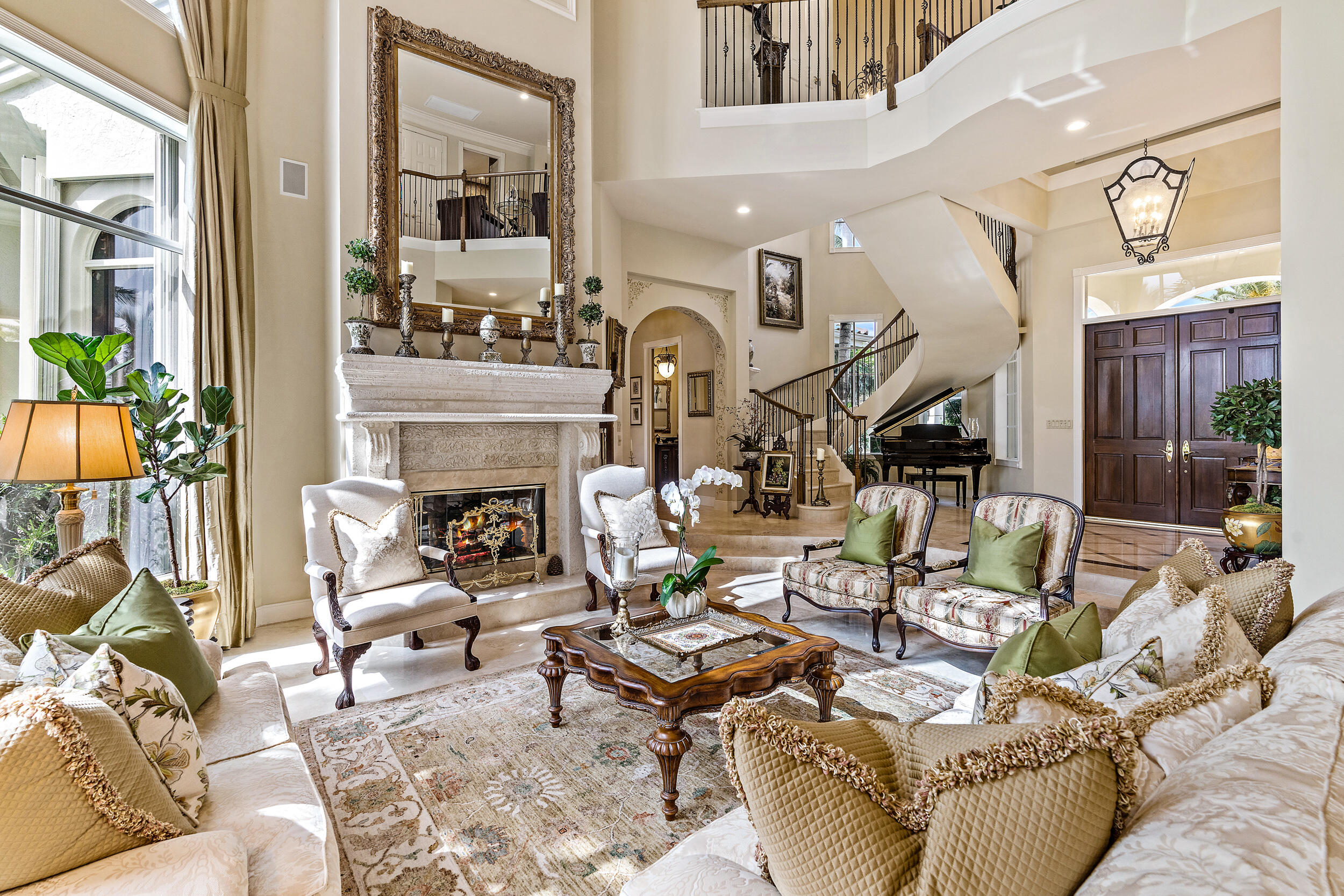 3152 Casseekey Island Road Jupiter, FL 33477 - Photo 11 of 45 Living Room