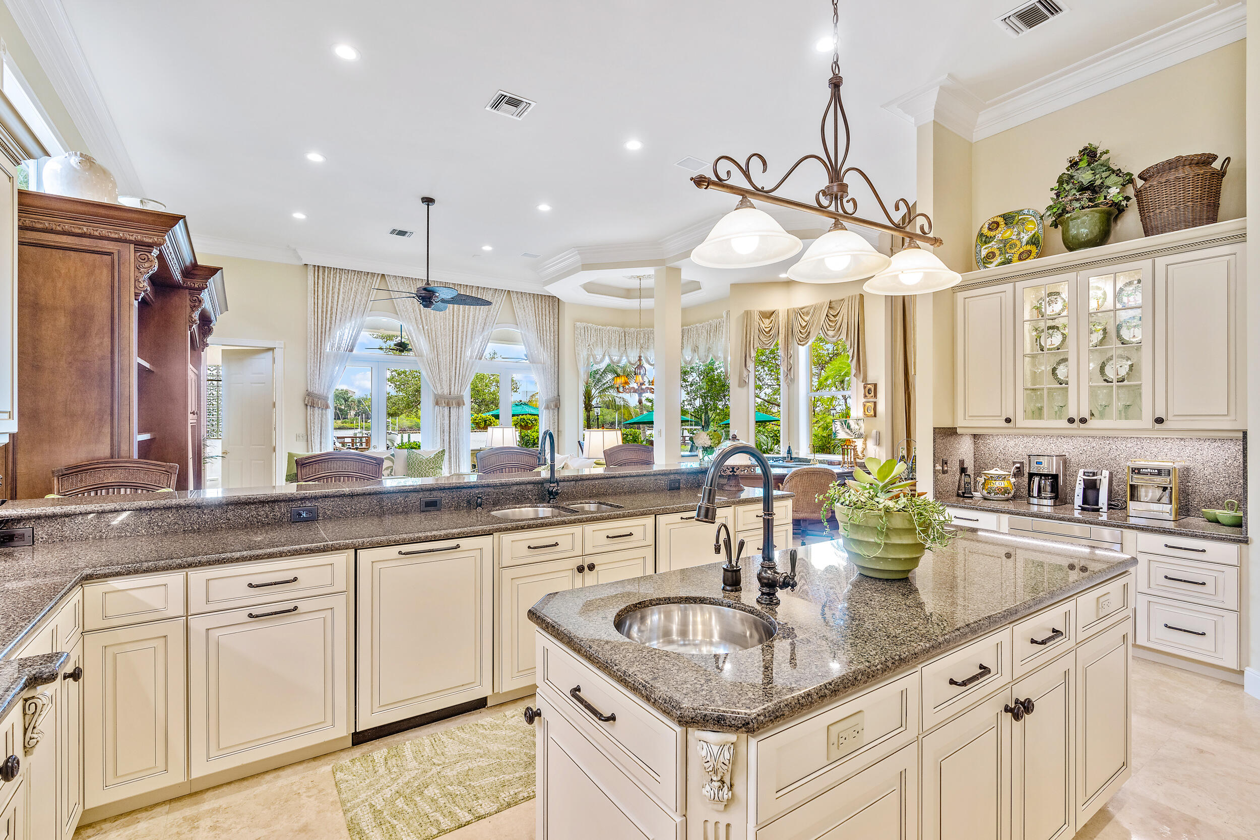 3152 Casseekey Island Road Jupiter, FL 33477 - Photo 12 of 45 Kitchen