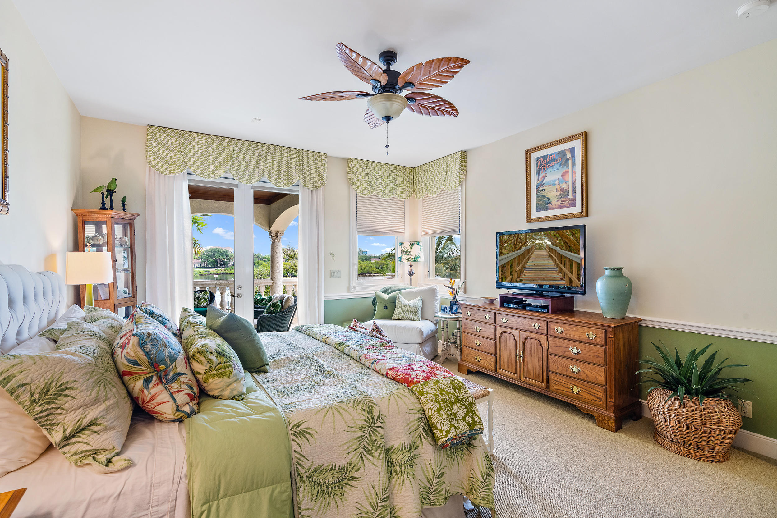 3152 Casseekey Island Road Jupiter, FL 33477 - Photo 31 of 45 Guest Bedroom