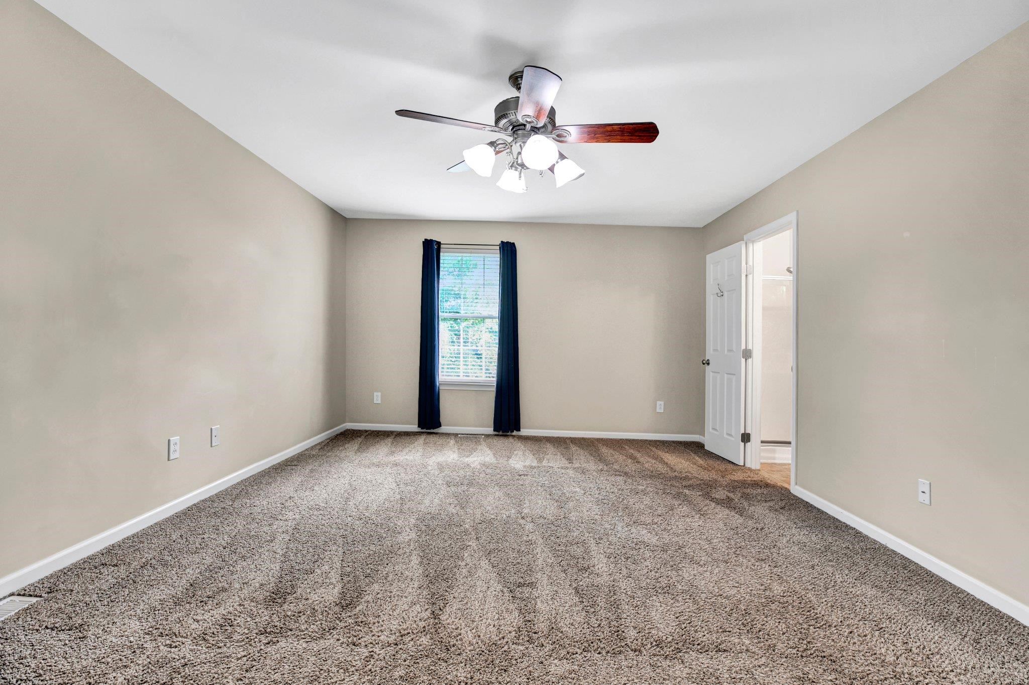 139 Castleton Circle Boiling Springs, SC 29316 - Photo 19 of 33