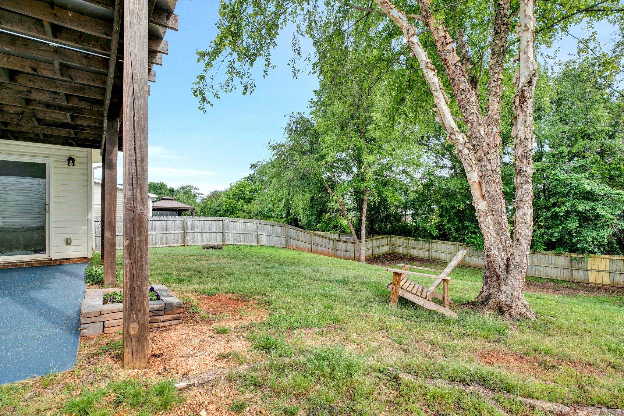 139 Castleton Circle Boiling Springs, SC 29316 - Photo 32 of 33 Covered patio for grilling!