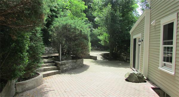 17 Spring Street Ipswich, MA 01938 - Photo 28 of 30 Gallery Image 28