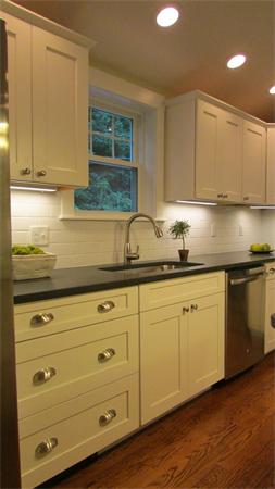17 Spring Street Ipswich, MA 01938 - Photo 8 of 30 Gallery Image 8