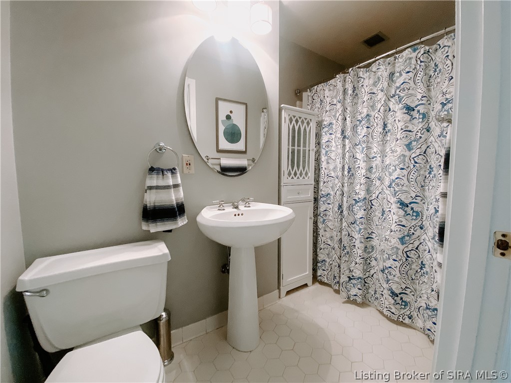 2900 Middle Road, Unit 13 Jeffersonville, IN 47130 - Photo 14 of 17