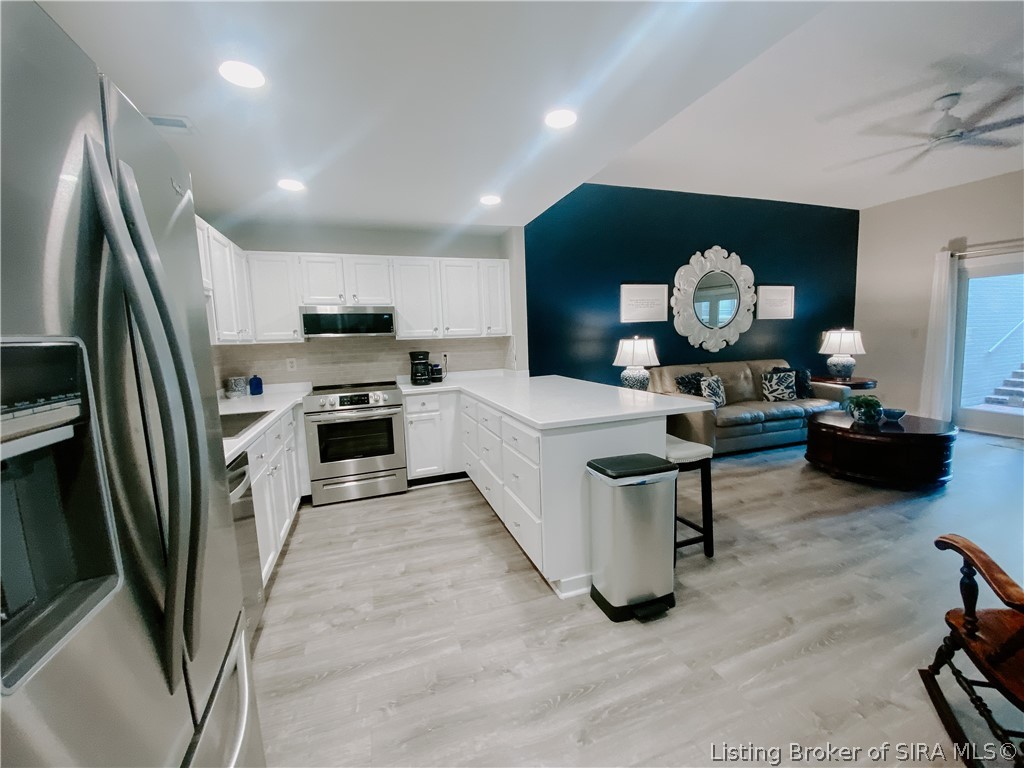 2900 Middle Road, Unit 13 Jeffersonville, IN 47130 - Photo 3 of 17