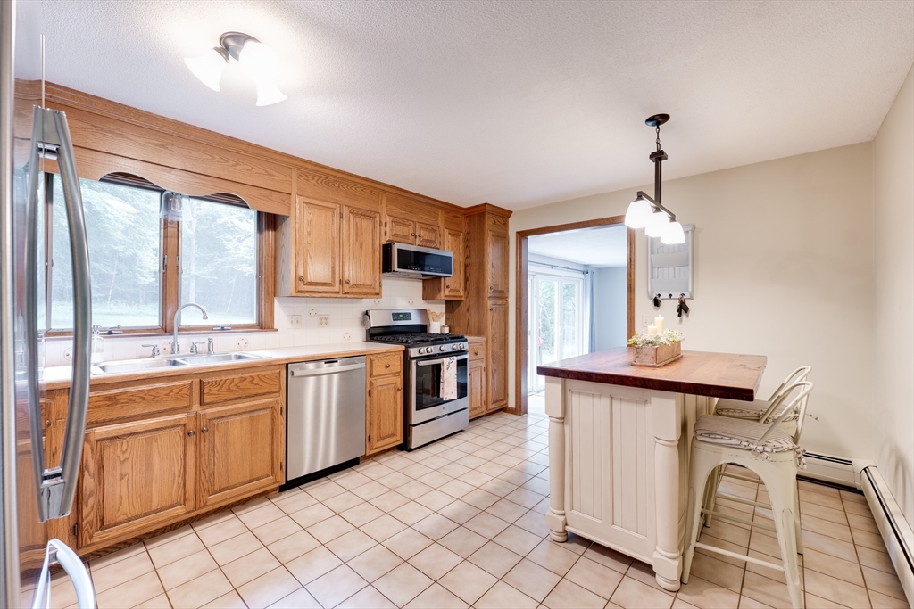 9 Branch Road Wilbraham, MA 01095 - Photo 7 of 33 Gallery Image 7