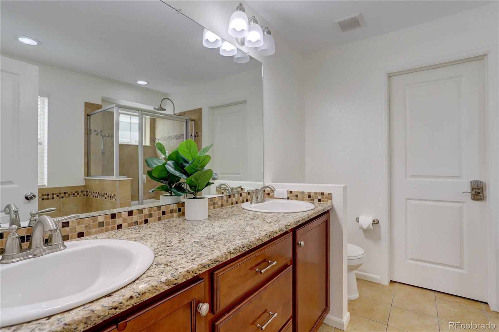 10222 RidgeGate Circle Lone Tree, CO 80124 - Photo 17 of 36 Gallery Image 17