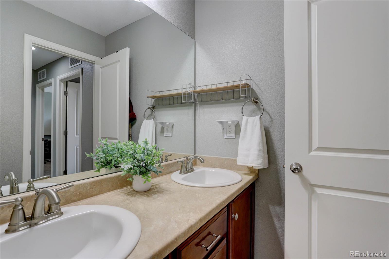 10222 RidgeGate Circle Lone Tree, CO 80124 - Photo 22 of 36 Gallery Image 22