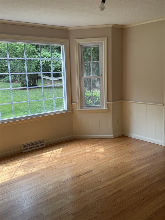 29 West Colonial Road Wilbraham, MA 01095 - Photo 7 of 33 Gallery Image 7