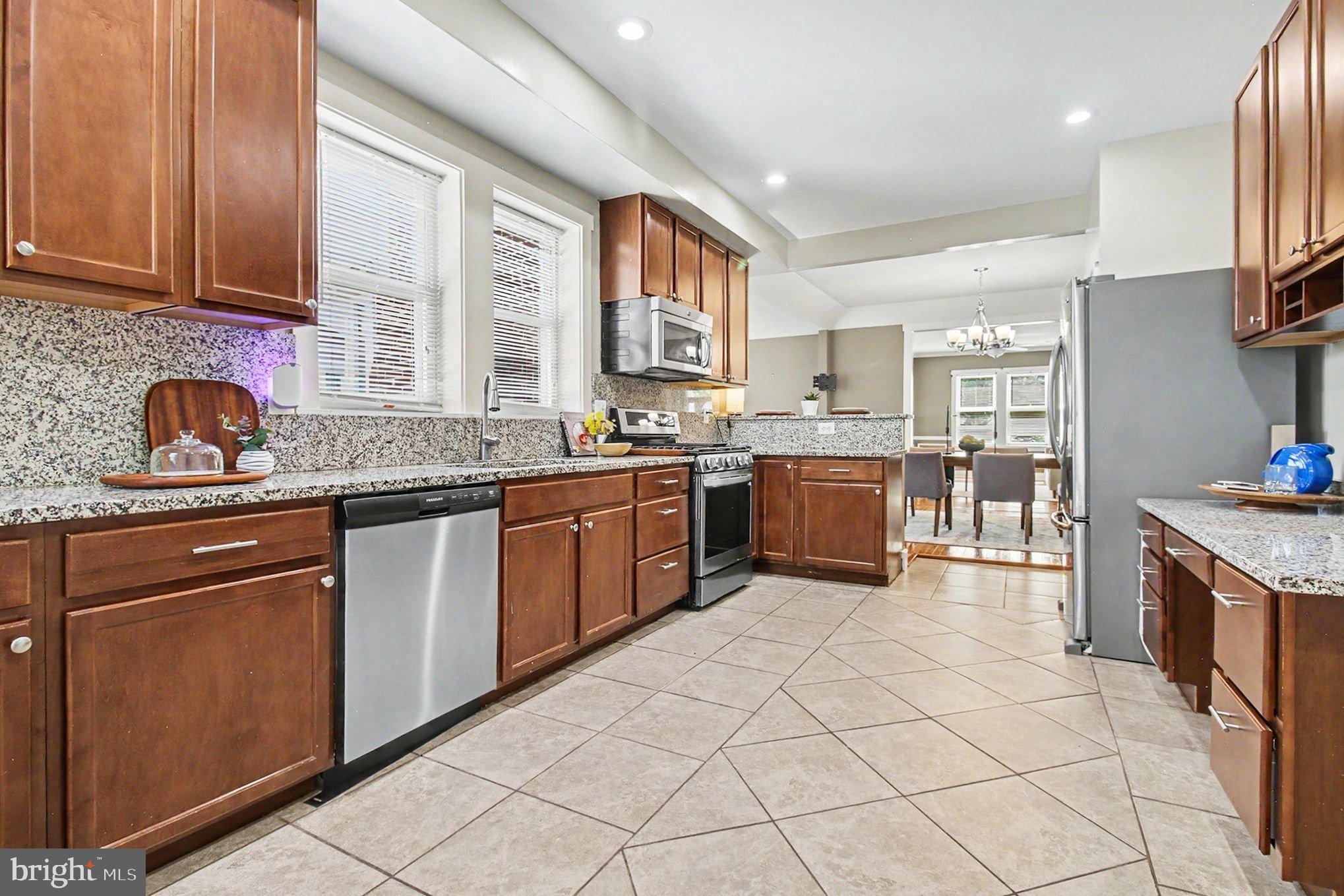 3504 Edgewood Road Baltimore, MD 21215 - Photo 19 of 57 Kitchen