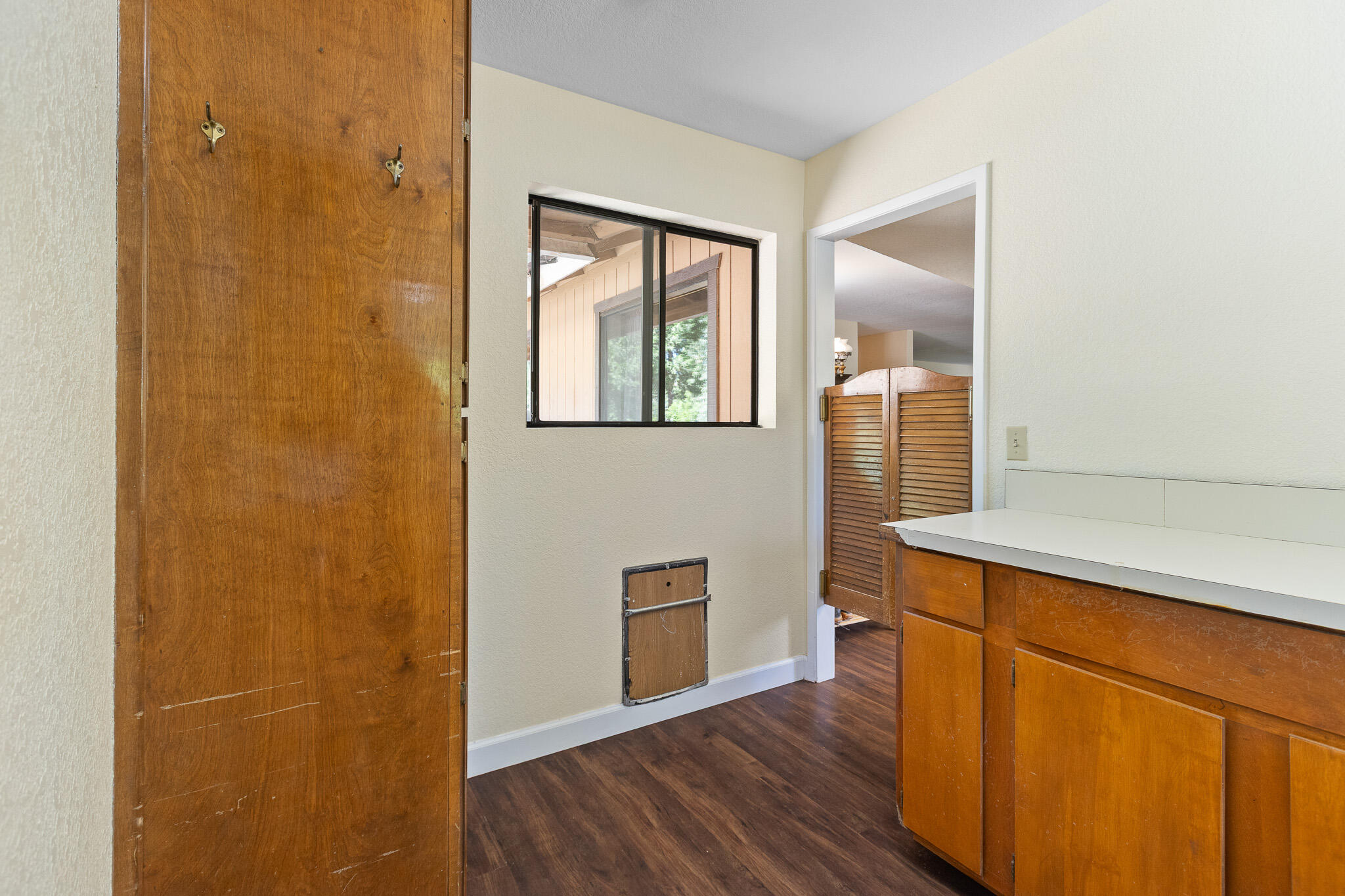 45000 Manter Meadow Road California Hot Springs, CA 93207 - Photo 23 of 38 38 Laundry Room