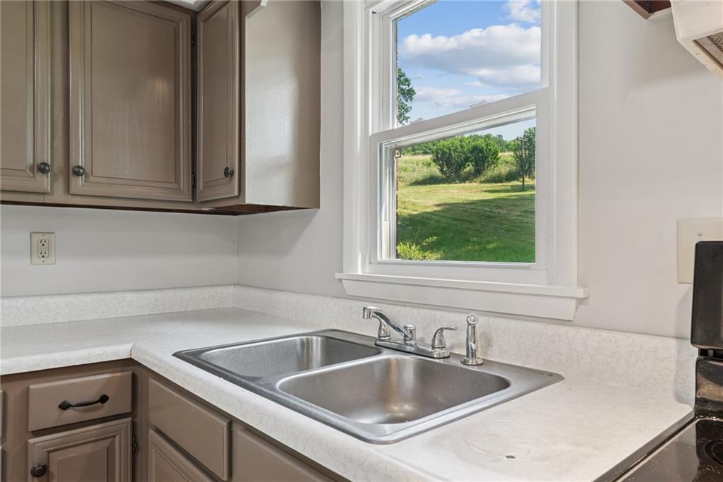 359 Meadow Spring Road Latrobe, PA 15650 - Photo 15 of 37