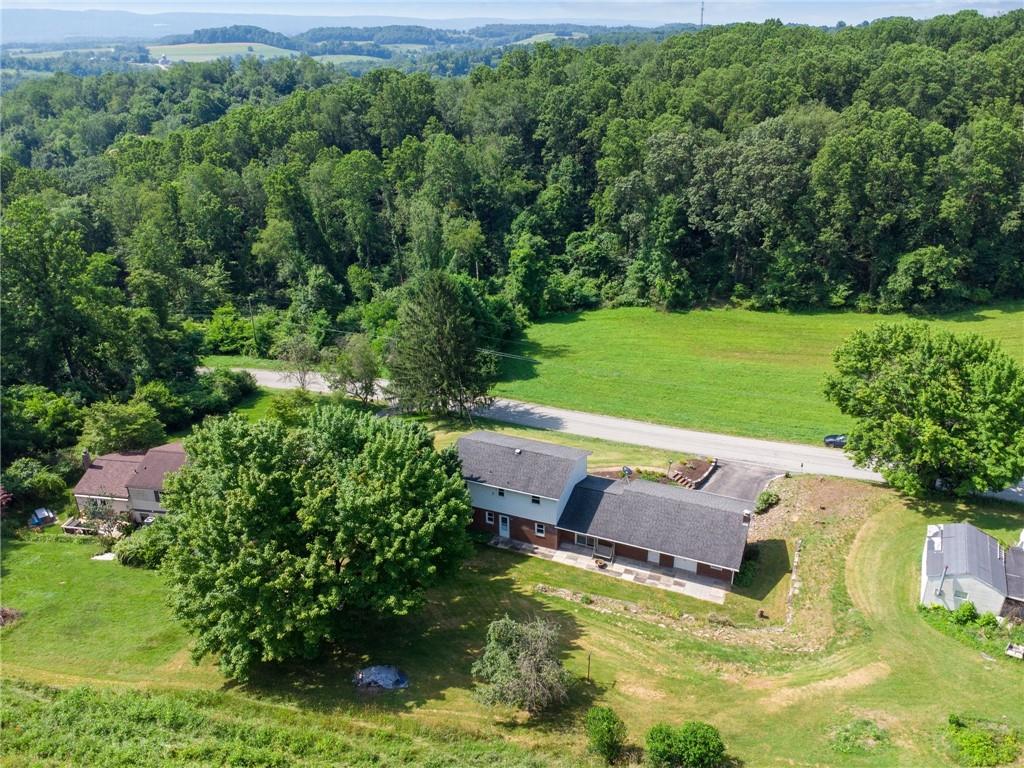 359 Meadow Spring Road Latrobe, PA 15650 - Photo 6 of 37