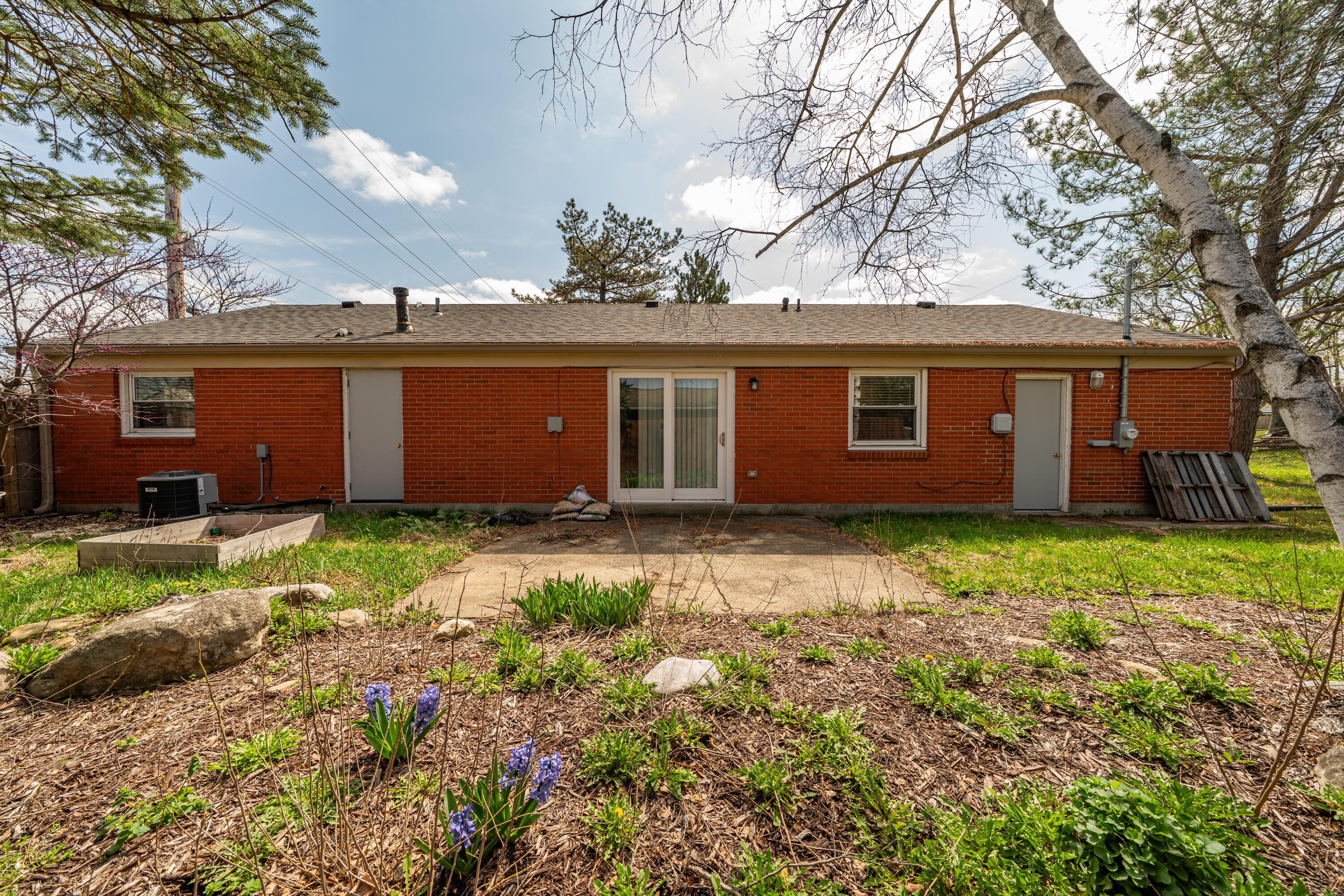 1211 Claybourne Road Kettering, OH 45429 - Photo 34 of 43