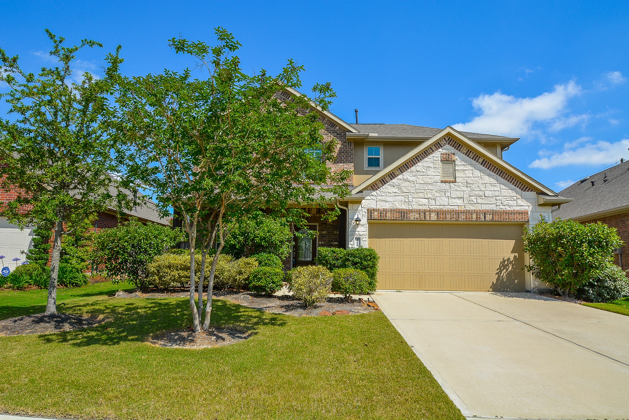 28258 Natalie Bend Road Katy, TX 77494 - Photo 2 of 32 Another view of house. Great Landscape.