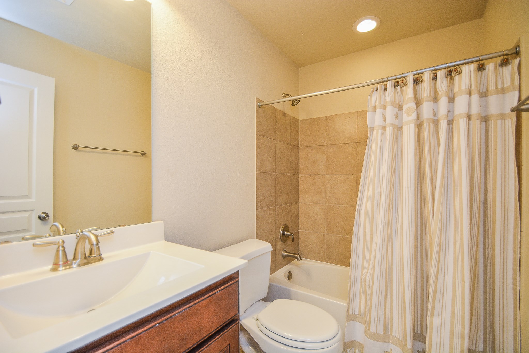 28258 Natalie Bend Road Katy, TX 77494 - Photo 28 of 32 Third Bathroom