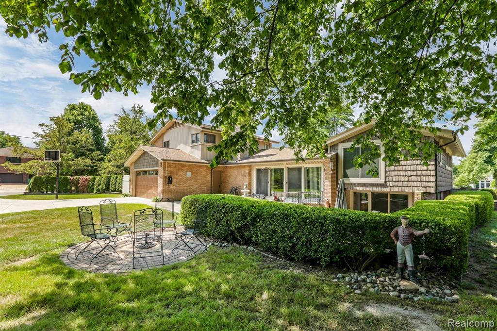 600 Middlesex Road Grosse Pointe Park, MI 48230 - Photo 8 of 44