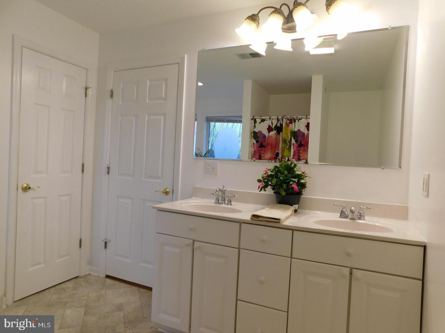 1446 County Rte 1/1 Berkeley Springs, WV 25411 - Photo 19 of 28 Gallery Image 19