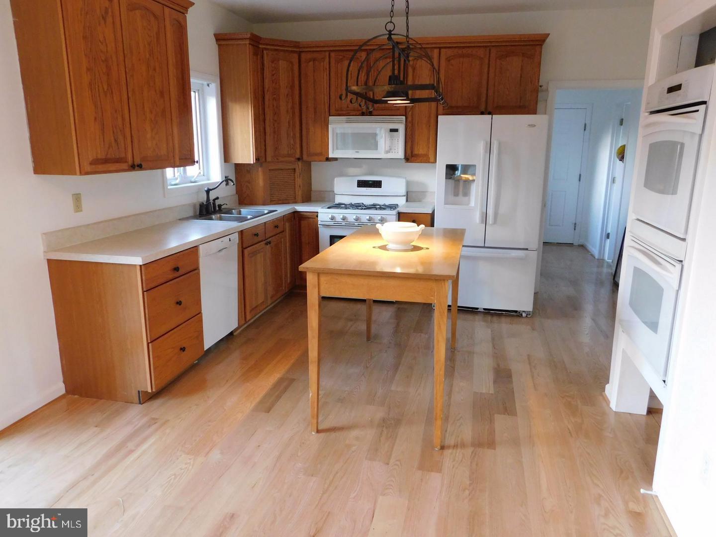 1446 County Rte 1/1 Berkeley Springs, WV 25411 - Photo 8 of 28 Gallery Image 8