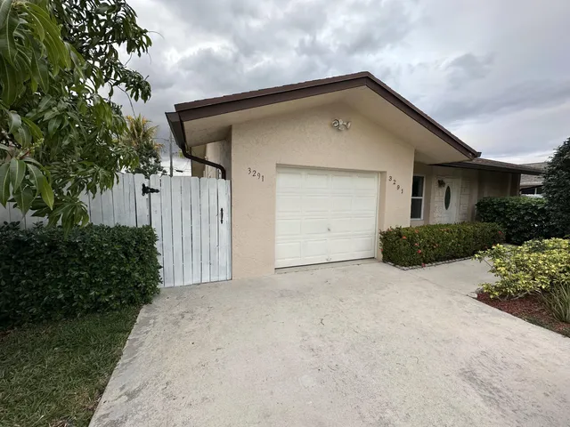 $3,850 | 3291 Southwest 4th Street, Deerfield Beach, FL 33442