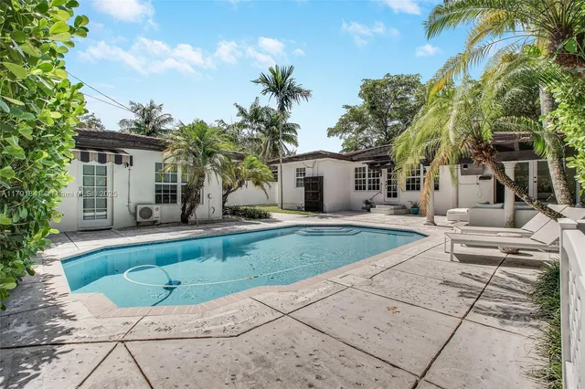a view of a garden with plants
