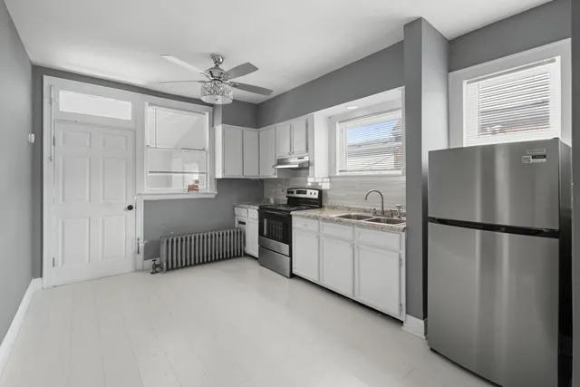 $199,999 | 429 East 89th Street, Chicago, IL 60619