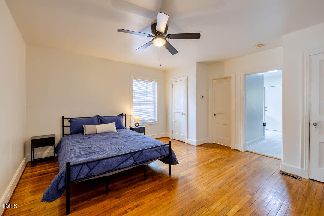 1008 Clarendon Street Durham, NC 27705 - Photo 14 of 46 015A2420-HDR