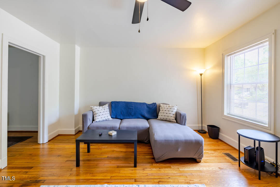 1008 Clarendon Street Durham, NC 27705 - Photo 19 of 46 015A2408-HDR