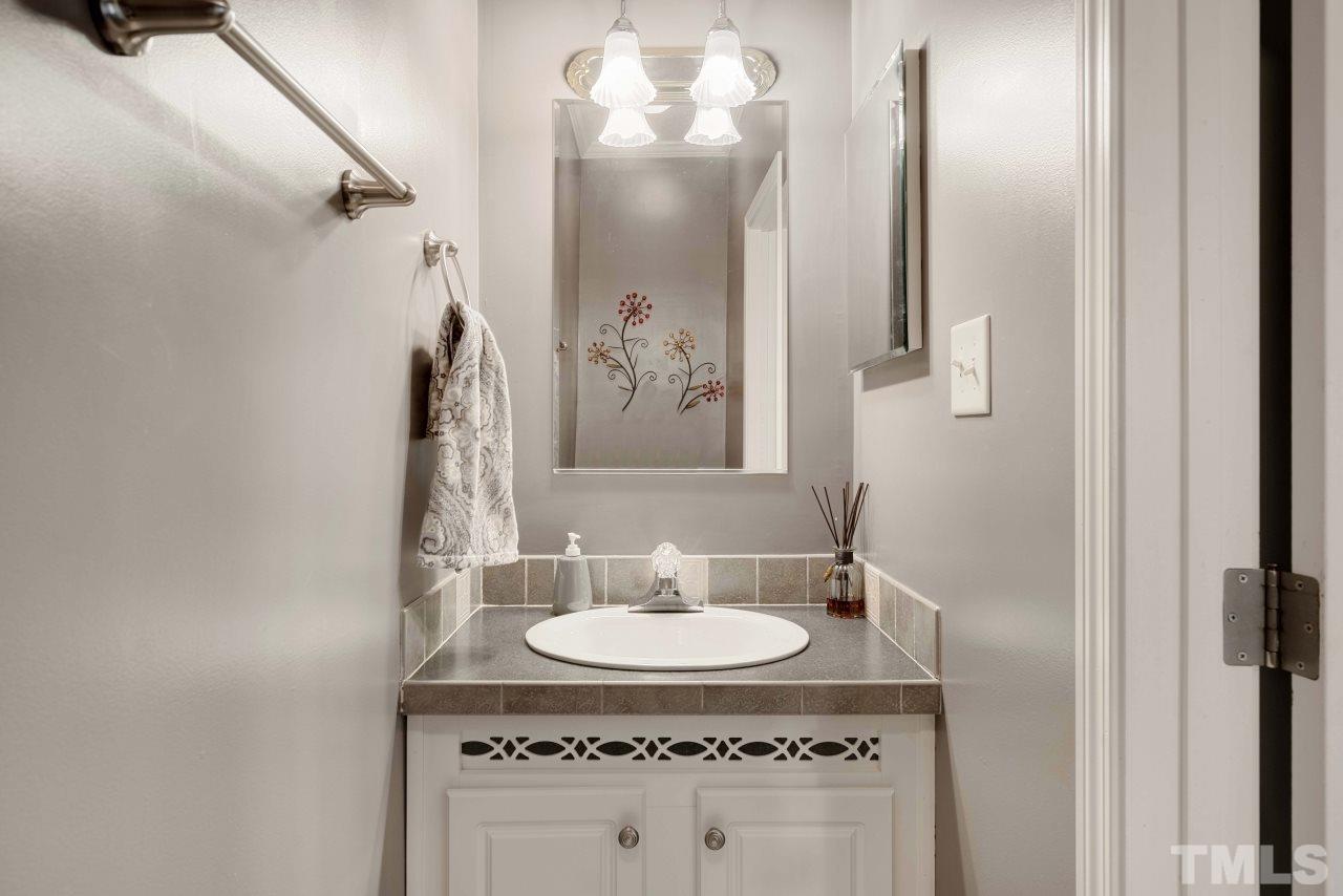 6021 Ten-Ten Road Apex, NC 27539 - Photo 17 of 30 Gallery Image 17