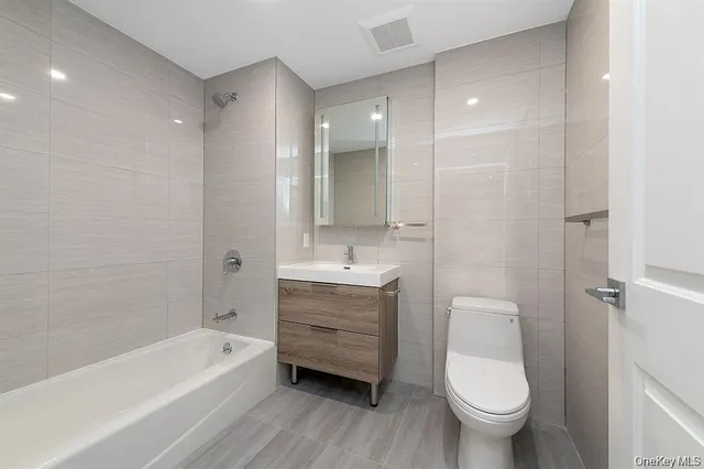 $599,777 | 32-58 105th Street, Unit 6C | East Elmhurst