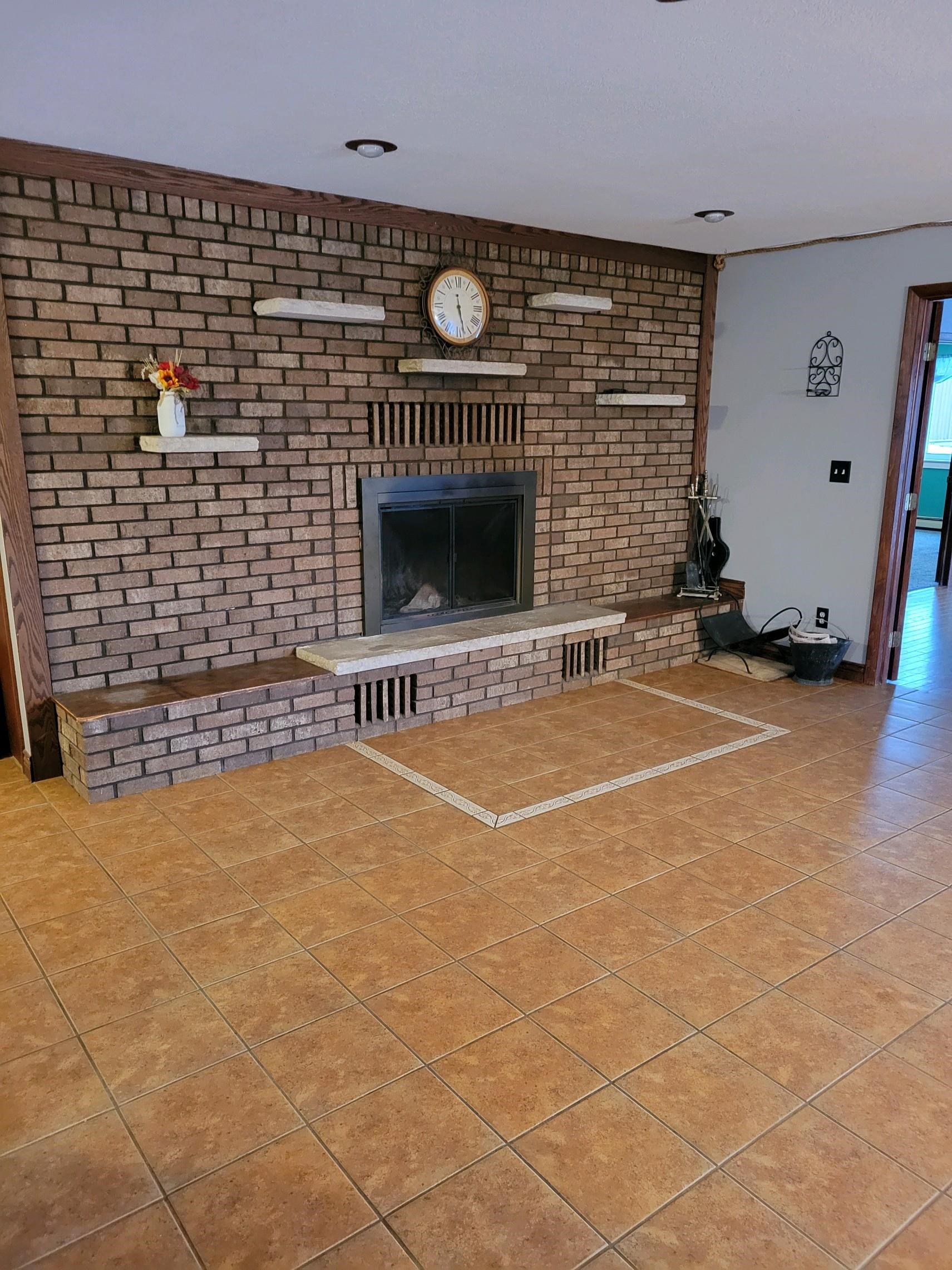 2453 South Coldwater Road Mount Pleasant, MI 48858 - Photo 3 of 13 1895894-2.JPG