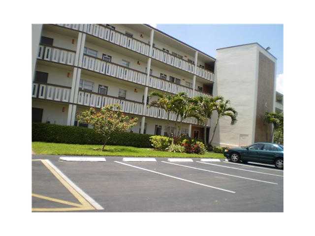 4025 Hythe B, Unit 4025 Boca Raton, FL 33434 - Photo 1 of 7 Primary Photo