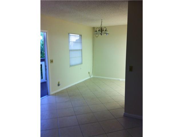 4025 Hythe B, Unit 4025 Boca Raton, FL 33434 - Photo 3 of 7 Additional Photo