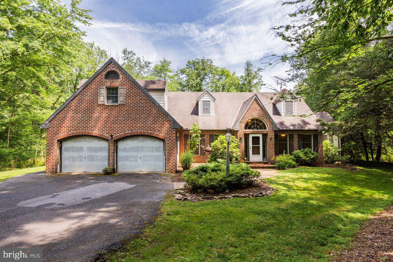 2923 Pinch Road Manheim, PA 17545 - Photo 2 of 85