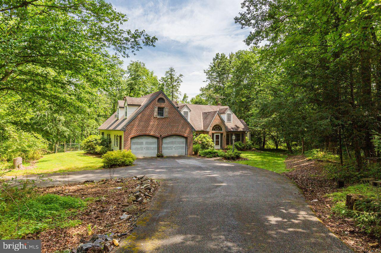 2923 Pinch Road Manheim, PA 17545 - Photo 4 of 85