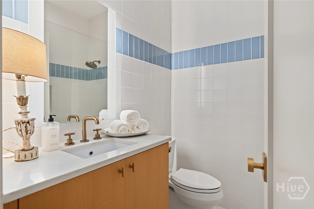 5909 La Roche Avenue Savannah, GA 31406 - Photo 31 of 57 En suite 3