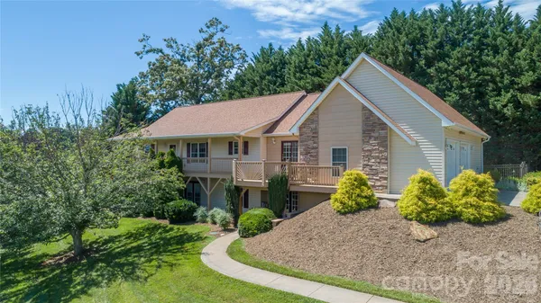 $645,000 | 506 Brook Knoll Circle, Weaverville, NC 28787