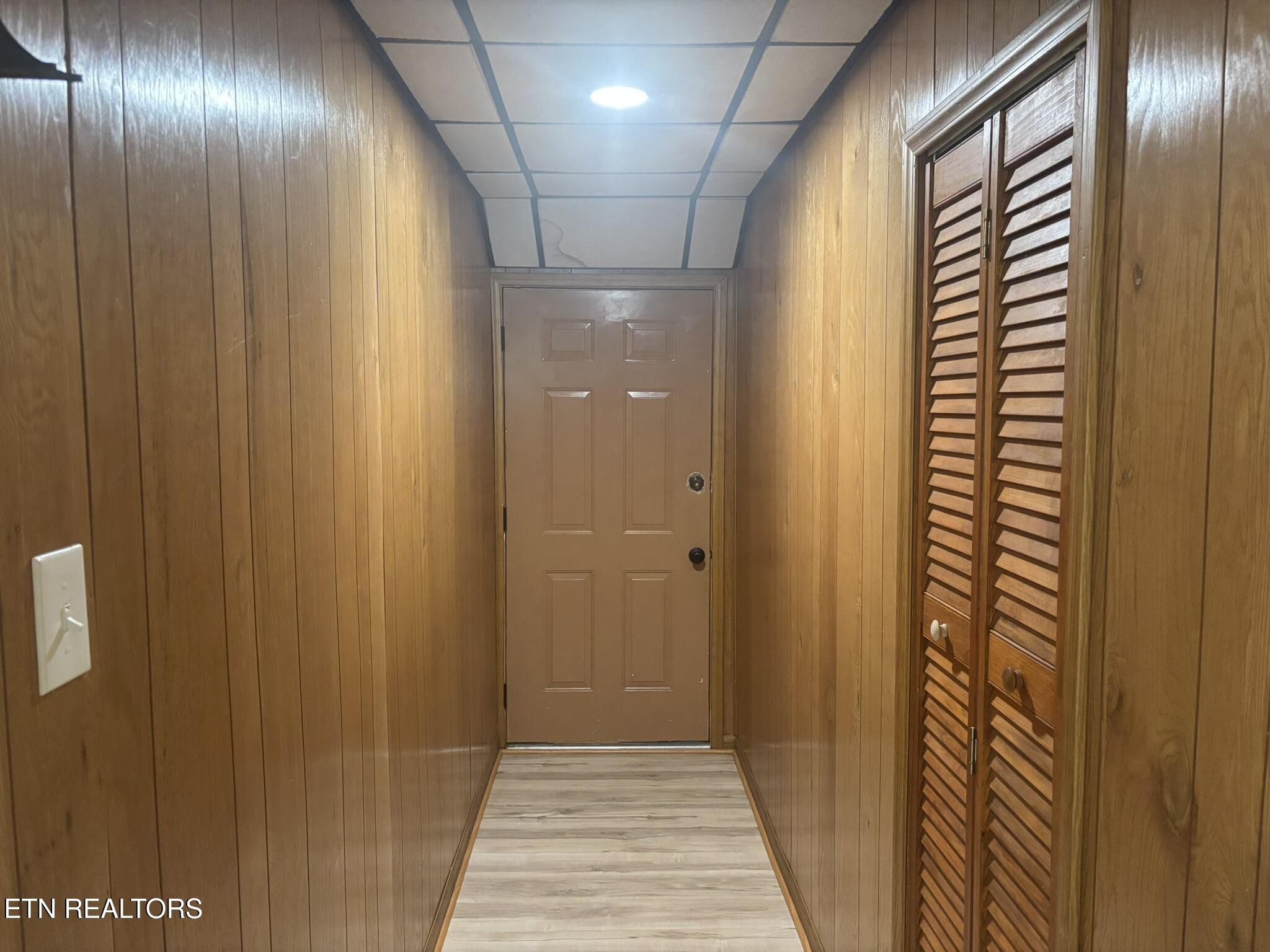 1805 Rambling Road Knoxville, TN 37912 - Photo 8 of 35 Gallery Image 8