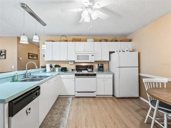 $2,100 | 2863 Barboza Drive, The Villages, FL 32162