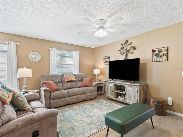 $2,100 | 2863 Barboza Drive, The Villages, FL 32162