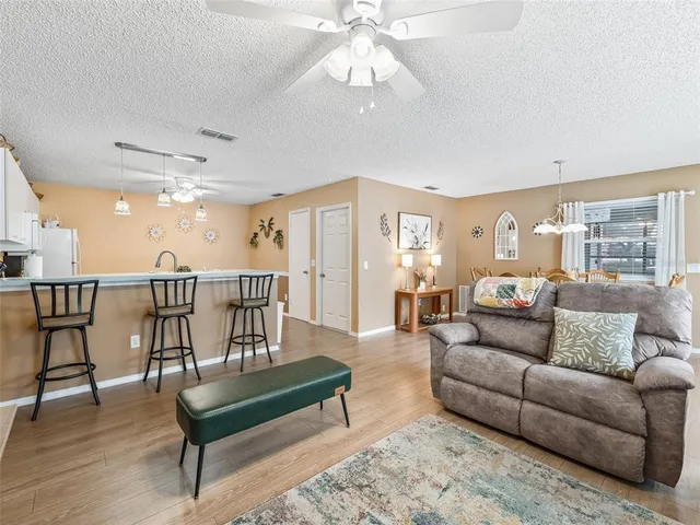 $2,100 | 2863 Barboza Drive, The Villages, FL 32162