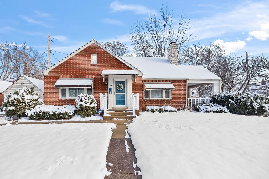 1034 North Oakland Avenue Decatur, IL 62522 - Photo 1 of 28