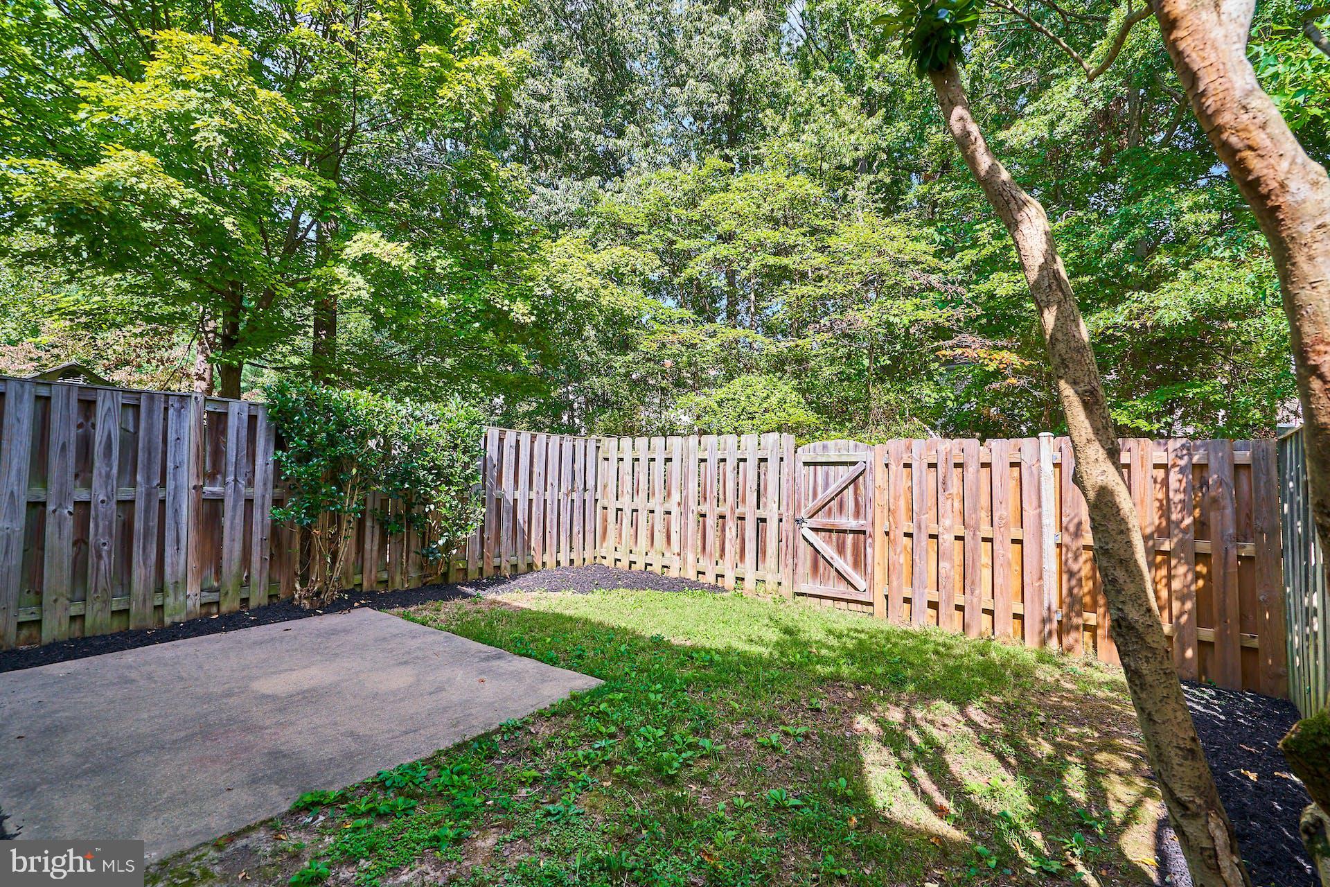 7708 Brandeis Way Springfield, VA 22153 - Photo 29 of 32 Backs to trees