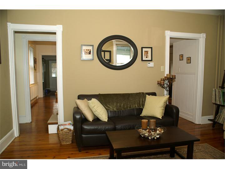 324 North Stanwick Road Moorestown, NJ 08057 - Photo 7 of 24 Living Room